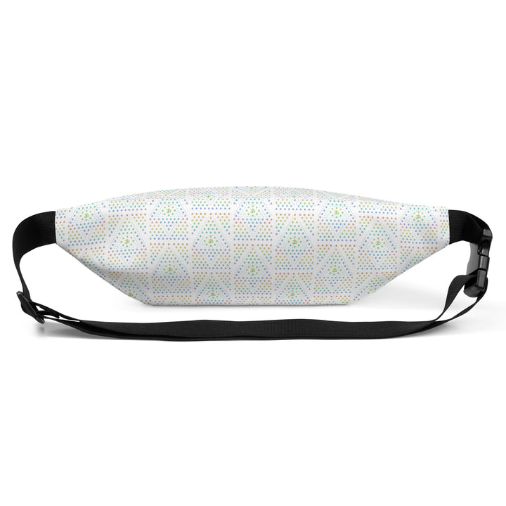 Flat back of GeOm waistbag – functional festival gear with geometric patterns.
