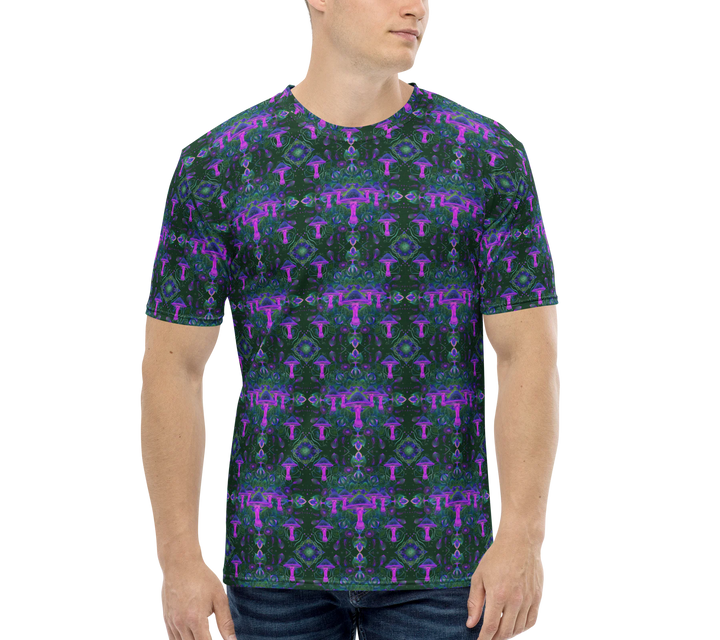 Model in Mushdalla t-shirt – neon green sacred mushrooms and fractals, perfect for night festivals and spiritual gatherings.